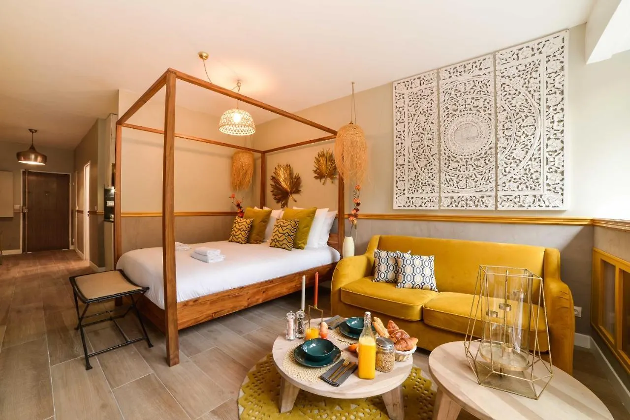 The Majestic Garden Suite Paryż